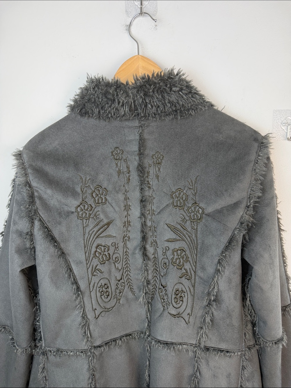 Johnny Was BIYA Shearling Faux Suede Embroidered Coat Hippie Boho XS Long Jacket - Picture 13 of 16